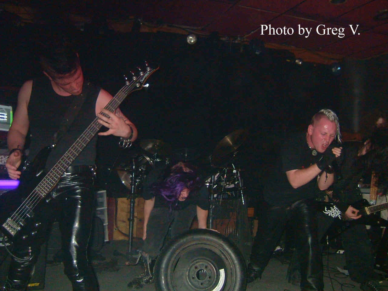 Band 2.jpg (462061 bytes)